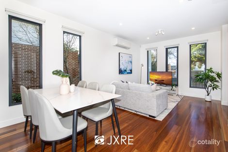 Property photo of 30 Fairland Avenue Oakleigh East VIC 3166