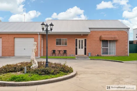 Property photo of 2/129 Keppel Street Bathurst NSW 2795