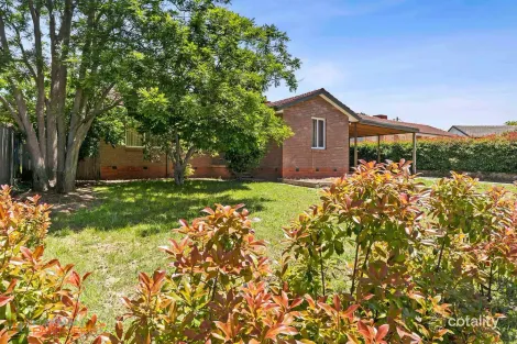 28 Holman St, Curtin, ACT 2605