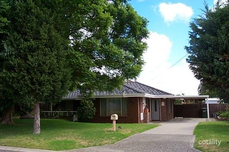 15 Clover Sq, Girrawheen, WA 6064