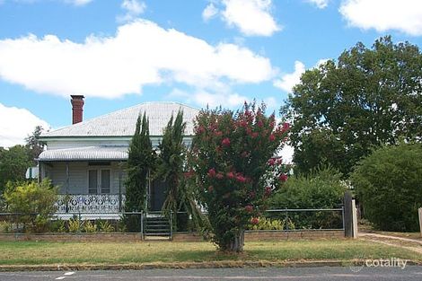 92 Pratten St, Warwick, QLD 4370