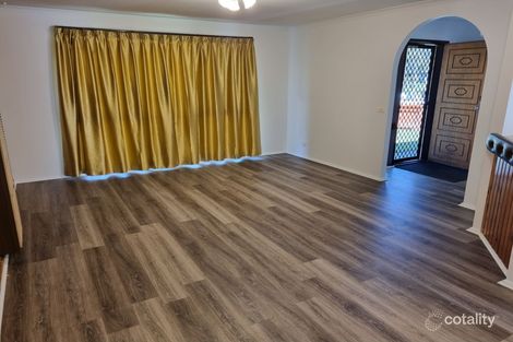 Property photo of 16 Manning Close Hampton Park VIC 3976