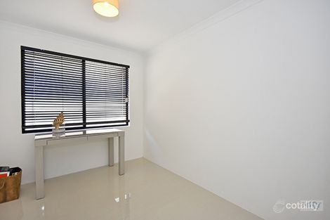 Property photo of 10 Garrut Way Caversham WA 6055