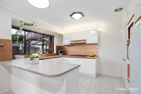 Property photo of 8 Burns Way Delahey VIC 3037