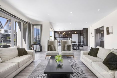 Property photo of 12 Lotus Key Broadbeach Waters QLD 4218