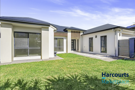 35 Malia St, Sinnamon Park, QLD 4073