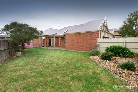 Property photo of 33 Hillgrove Crescent Berwick VIC 3806