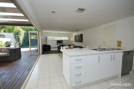 Property photo of 20 Clare Boulevard Greenvale VIC 3059