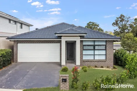 2 Sadlier St, Bradbury, NSW 2560