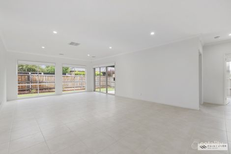 Property photo of 23 Flagstaff Crescent Point Cook VIC 3030
