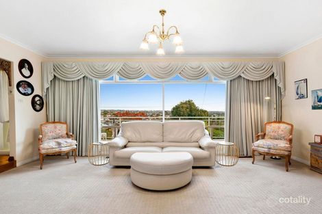 Property photo of 39 Pinnacle Crescent Bulleen VIC 3105