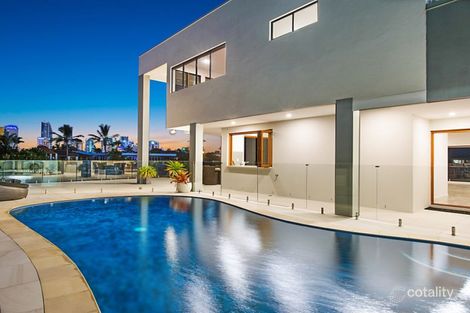 Property photo of 20 Grant Place Broadbeach Waters QLD 4218