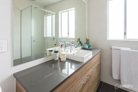 Property photo of 2 Jindalee Street Gledswood Hills NSW 2557