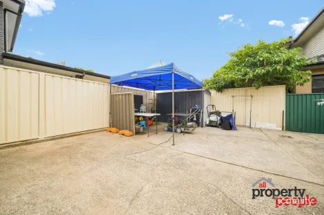 Property photo of 89 Pembroke Road Minto NSW 2566