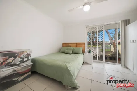 Property photo of 89 Pembroke Road Minto NSW 2566