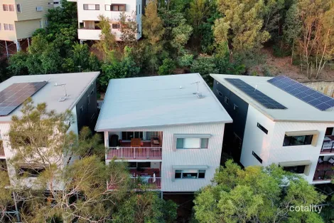 Property photo of 4 Midview Court Currumbin QLD 4223