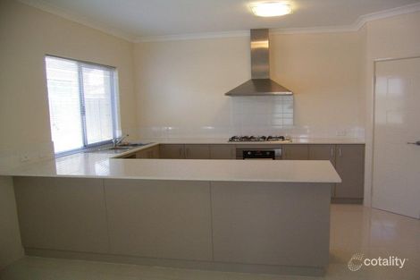 Property photo of 3B Princeton Circuit Aubin Grove WA 6164