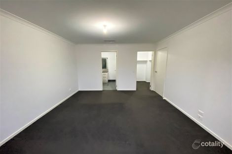 Property photo of 7 Baxter Court Lavington NSW 2641