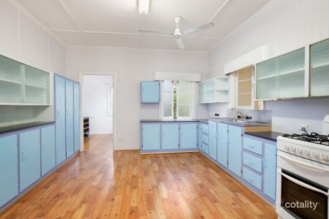 Property photo of 27 Chaplain Avenue Manunda QLD 4870