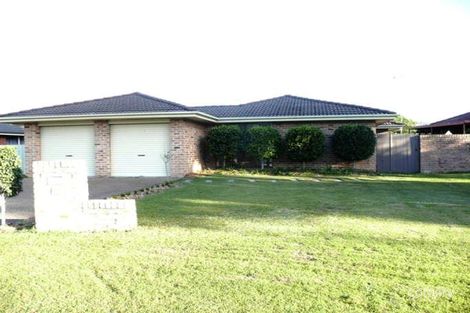 Property photo of 32 Benjamin Circuit Hunterview NSW 2330