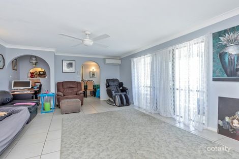 Property photo of 15 Minnamurra Crescent Hillvue NSW 2340