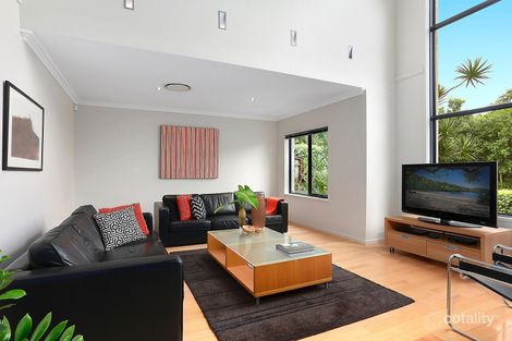 Property photo of 14 Grevillea Avenue Warriewood NSW 2102