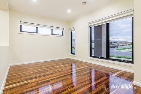 Property photo of 2 Cob Terrace Clyde North VIC 3978