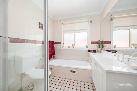 Property photo of 12 Millstream Grove Dural NSW 2158