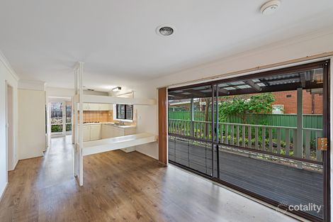 Property photo of 11 Burnett Crescent Reservoir VIC 3073