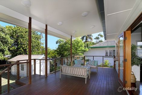 Property photo of 2295 Wynnum Road Wynnum QLD 4178