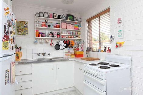 Property photo of 2/245 Barkly Street Fitzroy North VIC 3068