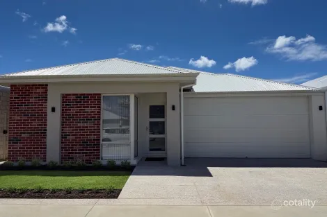 26 Gumblossom Ave, Piara Waters, WA 6112
