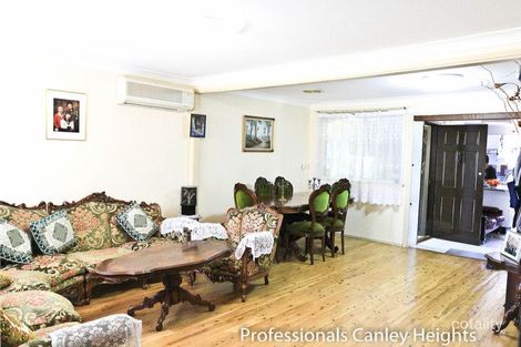Property photo of 3 Romney Place Wakeley NSW 2176