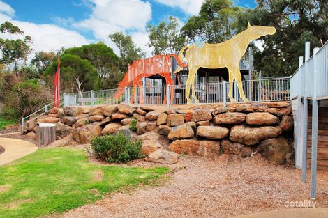 Property photo of 31 Marlowe Grange Mernda VIC 3754