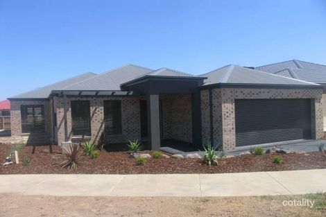 Property photo of 9 Florida Court Berwick VIC 3806