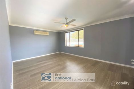 Property photo of 3 Polock Crescent Albion Park NSW 2527