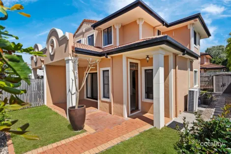 Property photo of 1/31 Willmington Street Wooloowin QLD 4030