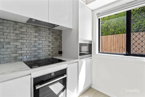 Property photo of 1/31 Willmington Street Wooloowin QLD 4030