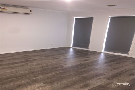 Property photo of 27 Danfield Drive Tarneit VIC 3029