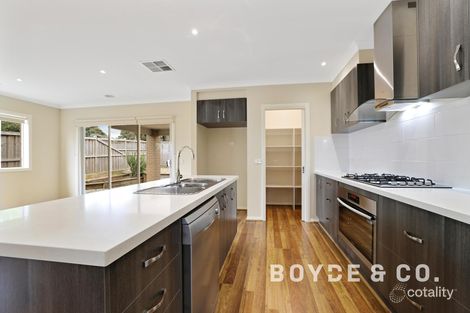 Property photo of 1 Timbertop Crescent Drouin VIC 3818