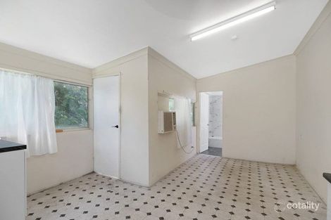 Property photo of 43 Haynes Street Park Avenue QLD 4701