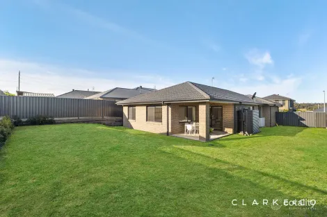Property photo of 8 St Andrews Close Heddon Greta NSW 2321