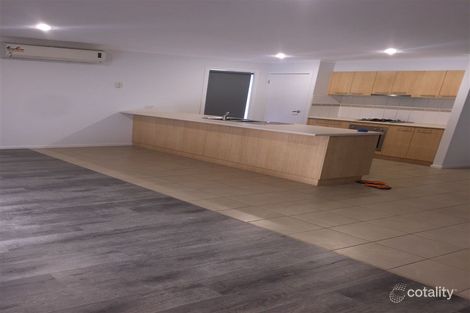 Property photo of 27 Danfield Drive Tarneit VIC 3029