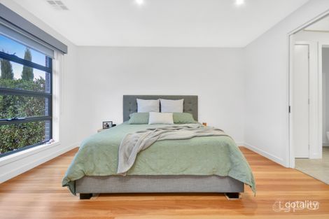 Property photo of 12 Glenelg Road Werribee VIC 3030