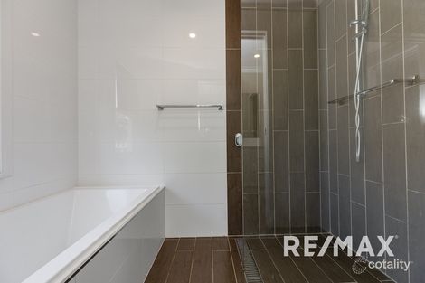 Property photo of 52 Hely Avenue Mount Austin NSW 2650