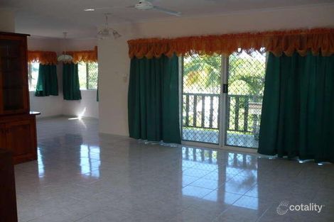 Property photo of 17 Southerden Drive Mooroobool QLD 4870