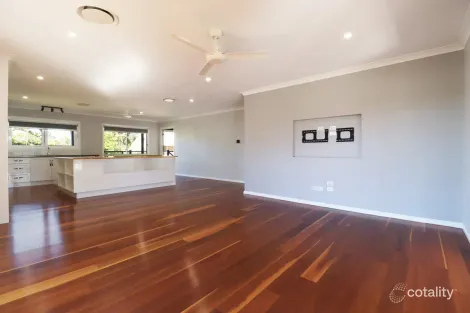 Property photo of 37 Kingfisher Parade Toogoom QLD 4655