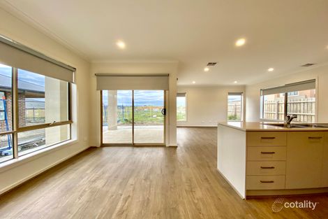 Property photo of 12 Brasswood Way Wollert VIC 3750