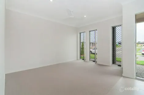 Property photo of 45 Longstaff Crescent Pimpama QLD 4209