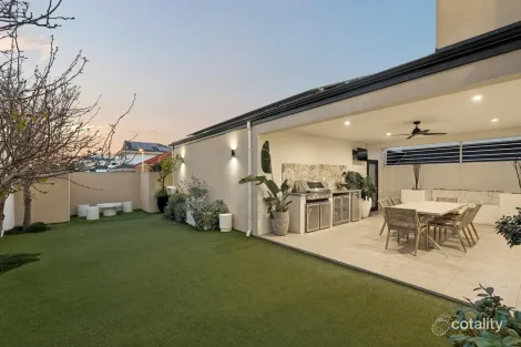 Property photo of 5 O'Mara Boulevard Iluka WA 6028
